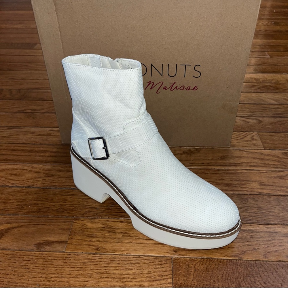 Coconuts by Matisse Suki Side Buckle Booties Platform Bone White Women’s 8.5